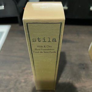 Stila Hide & Chic Fluid Foundation